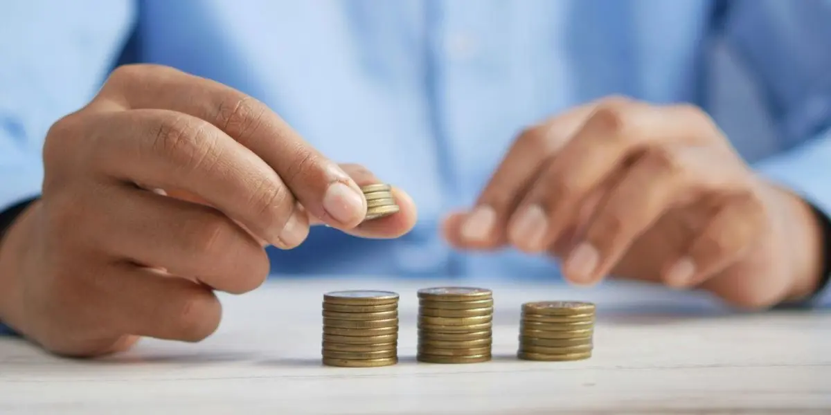 Pay Comparison CNA vs. Dental Assistant